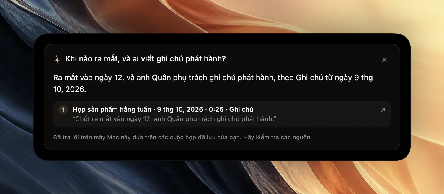 Thẻ câu trả lời trong Poffle cho câu hỏi Khi nào ra mắt, và ai viết ghi chú phát hành? Câu trả lời là Ra mắt vào ngày 12 và Ben phụ trách ghi chú phát hành, kèm ba nguồn được đánh số từ buổi họp sản phẩm hằng tuần ngày 8/10/2026: một ghi chú, một đoạn chép lại lời Ana Ruiz và một việc cần làm của Ben Ito.